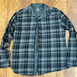 KUHL Fugitive Flannel: Mens Large Long Sleeve Shirt